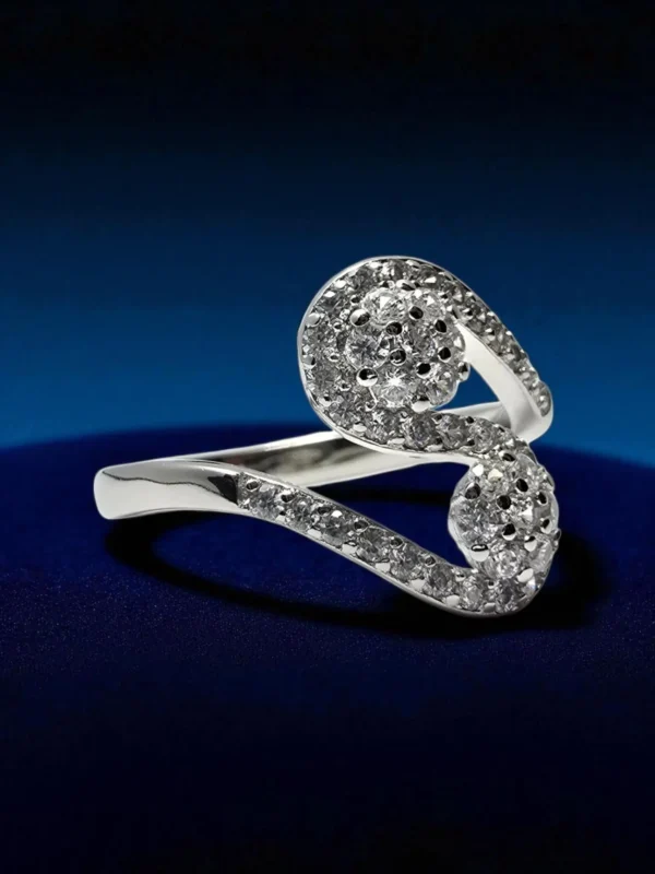 Side Close-up of S-Twist CZ Stone Ring