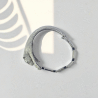 Side view of 925 Silver Mufasa Jaguar Bracelet in Onyx & Ice Luxe White