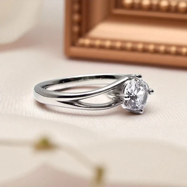 Side view of 925 Split Shank Solitaire Ring – Silver Band with CZ Sparkle