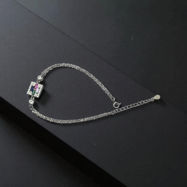 Circular view of Prism Bloom Bracelet