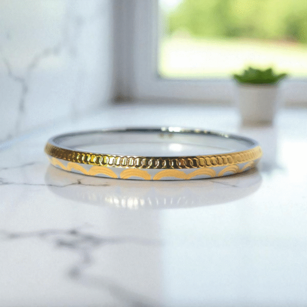 Close up of WaveLink Heritage Kada