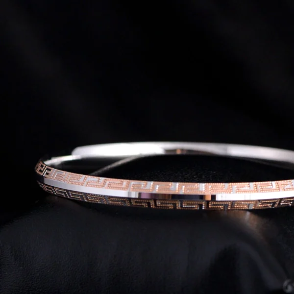 Close up of Greek Key Beaded Edge Kada