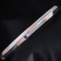 Side close up of Dual Tone Grid Inlay Kada