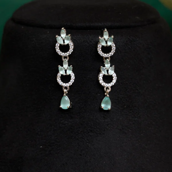 Close up earrings of Marquise Green Stone Necklace Set