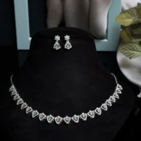 Bust display of Trillion Cut Green Necklace Set