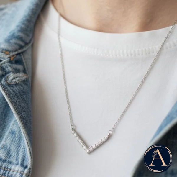 Model wearing Sparkling V-Shape Bar Necklace – 925 Silver