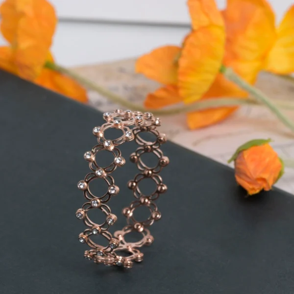 Bracelet shape flexibility display of Rose Gold Convertible Ring Bracelet 925 Silver