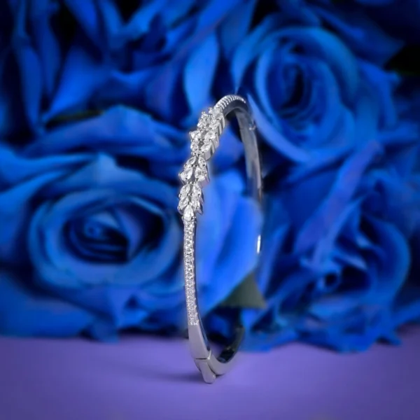 Centerpiece and side CZs display of Marquise Cluster Kada 925 Silver