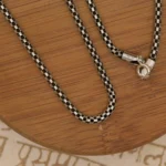 Close up of Checkered Oxidized Chain 925 Silver
