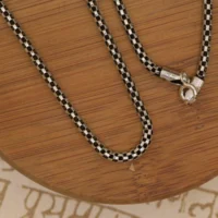 Close up of Checkered Oxidized Chain 925 Silver