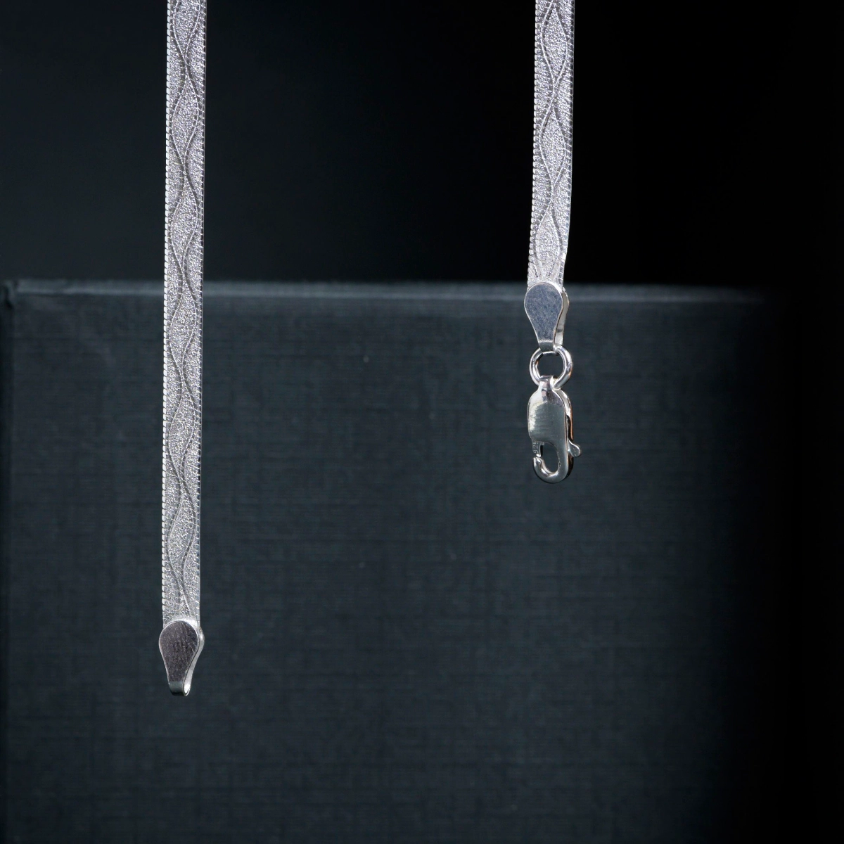 Patterned Herringbone Anklets – 925 Silver 3 Close up of Patterned Herringbone Anklets 925 Silver