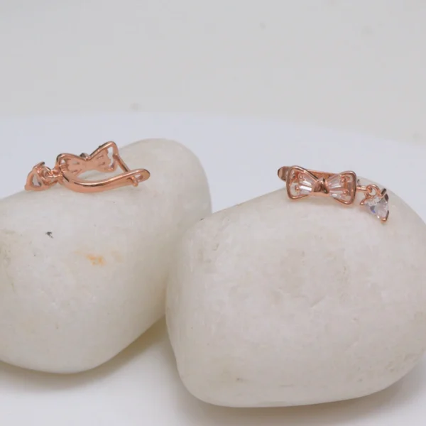 Earrings side and lock display of Rose Gold Bow Lariat Set 925 Silver