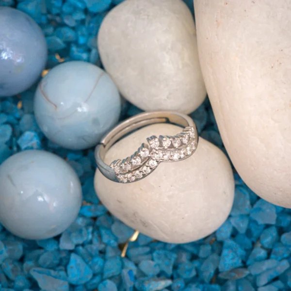 Front view of Wavy Stackable Ring 925 Silver