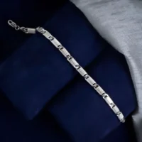 Full length view of Textured Bold Link Bracelet 925 Silver