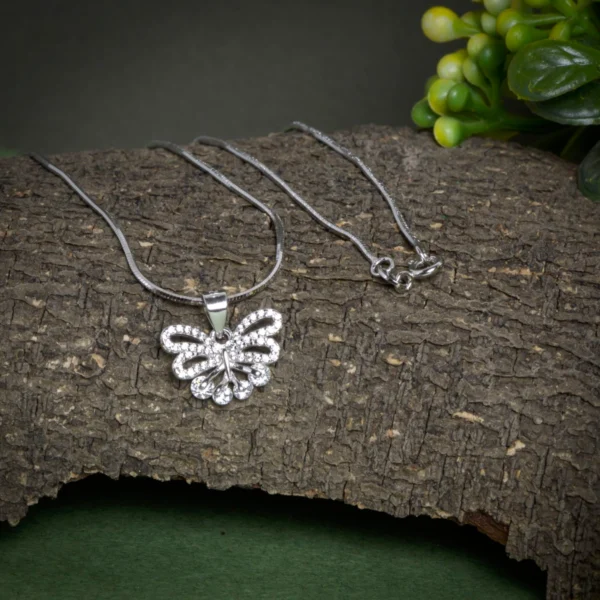 Pendant chain and locking mechanism display of Feather Fan Pendant and Earring Set 925 Silver