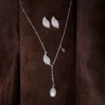 Pendant pearl drop and earrings display of Leaf Pearl Drop Lariat Set 925 Silver