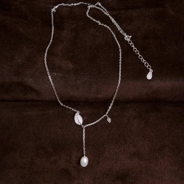 Pendant with full chain display of Leaf Pearl Drop Lariat Set 925 Silver
