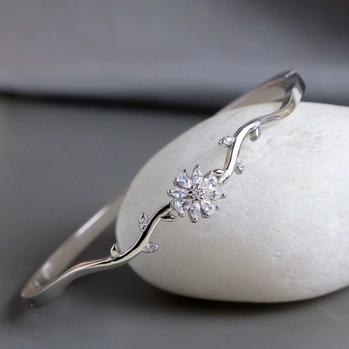 Blossoming Vine Kada – 925 Silver 3 Side slanting view of Blossoming Vine Kada 925 Silver