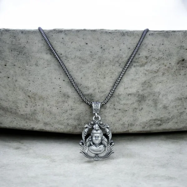 Close up of Artistic Lord Shiva Locket with Popcorn Chain 925 Silver