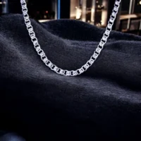 Close up of Intricate Bismark Link Statement Chain 925 Silver