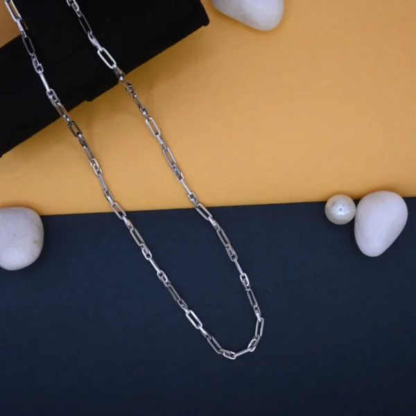 Full length view with locking mechanism display of Essential Paperclip Link Chain 925 Silver