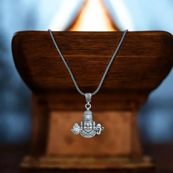 Locket and chain display of Intricate Lord Balaji Locket with Popcorn Chain 925 Silver