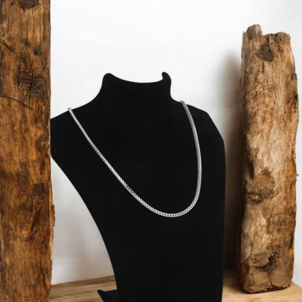 On bust display of The Essential Franco Chain 925 Silver