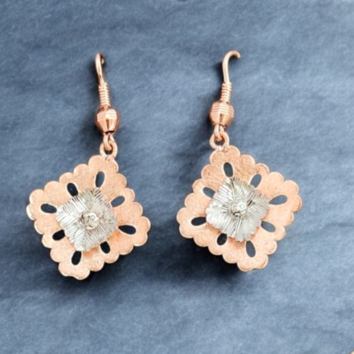 Modern Dual Tone Floral Leaf Necklace Set – 925 Silver 2 Earrings close up of Modern Dual Tone Floral Leaf Necklace Set 925 Silver