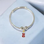 Close up of Little Adjustable Silver Maestro Red Violin Kids Kadali 925 Silver