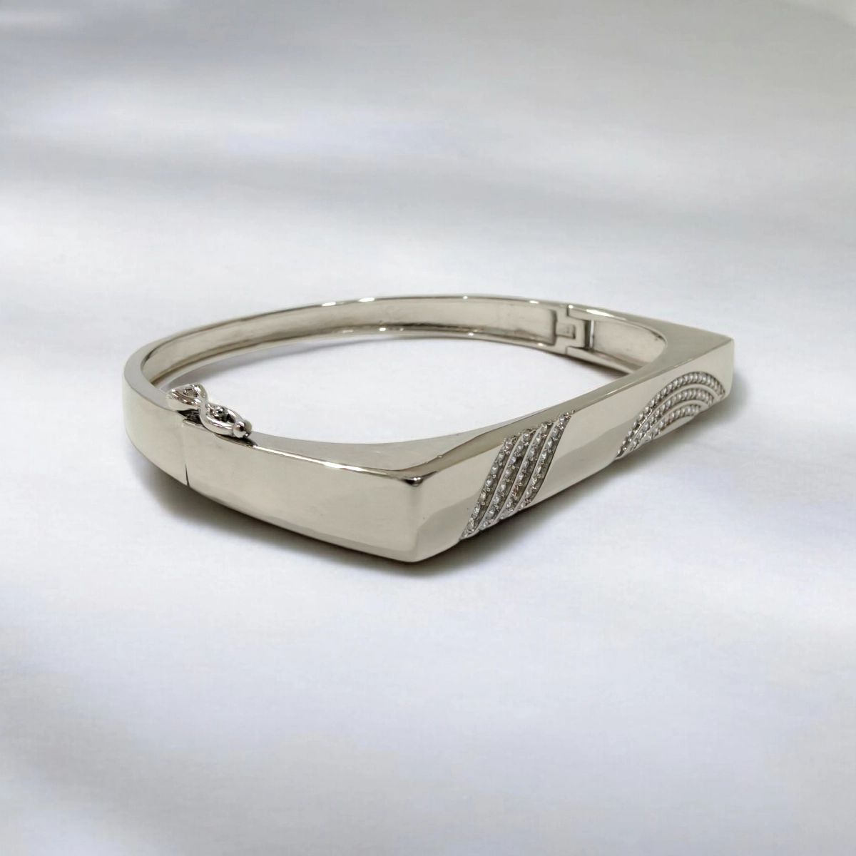 Modern Soft-Square Crystal Wave Kada – 925 Silver 2 Side view of Modern Soft-Square Crystal Wave Kada 925 Silver